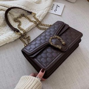 Meet your Posher, Angelica